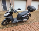 Skůtr 125 s 6800km najeto