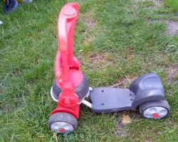 Prodám 2 v 1, odrážedlo a pak koloběžka