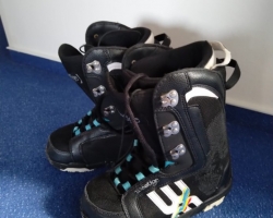 Prodám dětské boty na snowboard