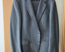 Prodám pánské obleky - velikost 52 !!!