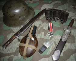 Koupím šavle, dýky, bajonety, tesáky aj.