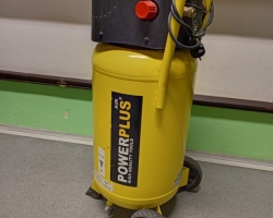 Vzduchový kompresor Powerplus POWX1750