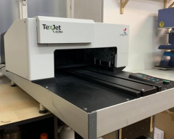 Tiskárna na přímý potisk triček