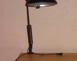 PC lampička + pořadače + desky