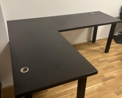 Psací stůl 