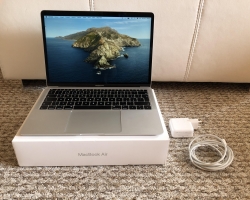 Apple MacBook Air 13,3