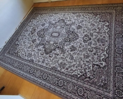 Zachovalý koberec ze 100% vlny
