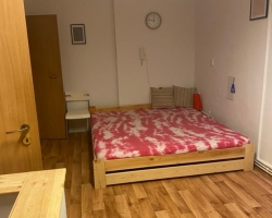 Postele 180/200 s matrací