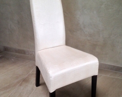 Nové jídelní židle